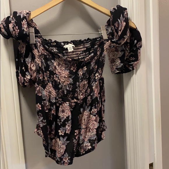 Top - Picture 2 of 2